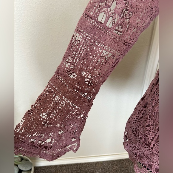 “Pinky” Crochet top w/tank - Picture 2 of 5